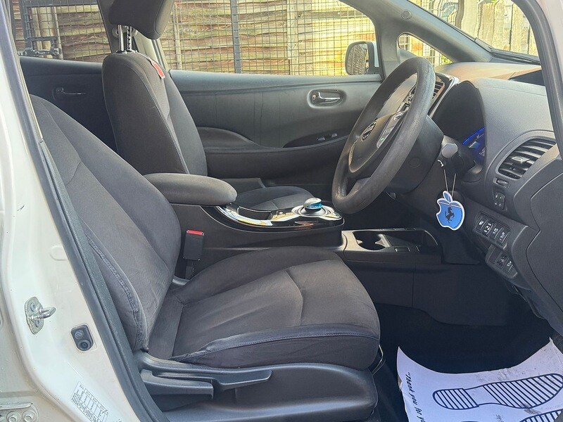 Used Nissan Leaf 2015 for sale - 77981696: Photo 5