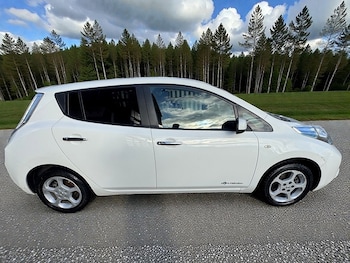 Used Nissan Leaf 2015 for sale - 77233479: Photo