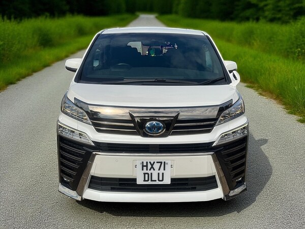 Used Toyota Vellfire 2025 for sale - 75690316: Photo 2