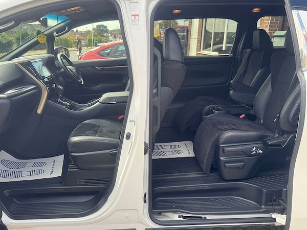Used Toyota Vellfire 2025 for sale - 75690316: Photo 36
