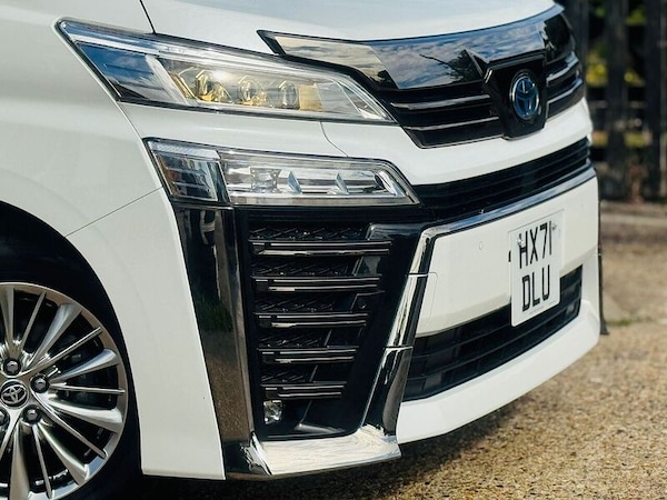 Used Toyota Vellfire 2025 for sale - 75690316: Photo 47