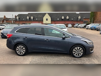 Used Kia Ceed 2016 for sale - 75608250: Photo