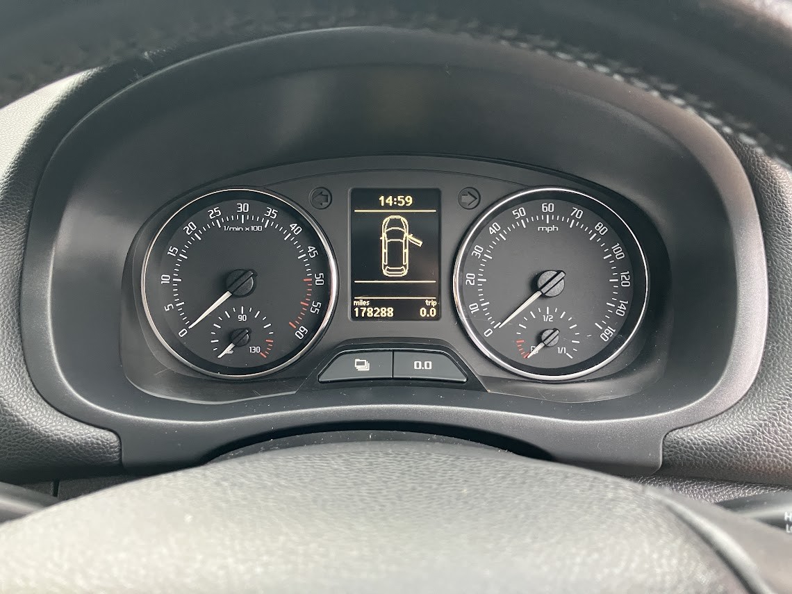 Used Skoda Fabia 2010 for sale - 76497391: Photo 19