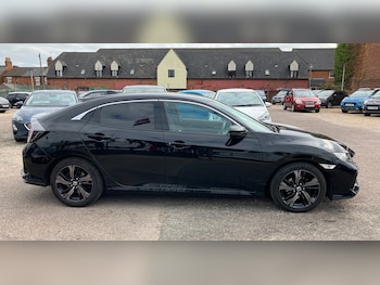 Used Honda Civic 2017 for sale - 75664621: Photo