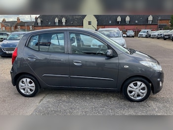 Used Hyundai i10 2013 for sale - 75981996: Photo