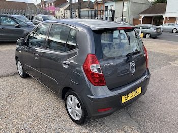 Used Hyundai i10 2013 for sale - 75981996: Photo