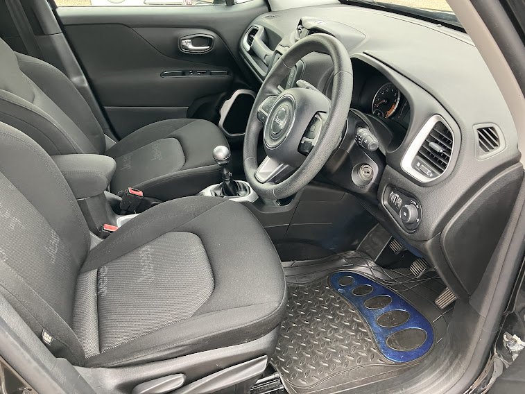 Used Jeep Renegade 2016 for sale - 76412263: Photo 9