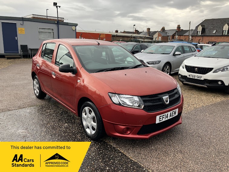 Used Dacia Sandero 2014 for sale - 76376921: Photo 1