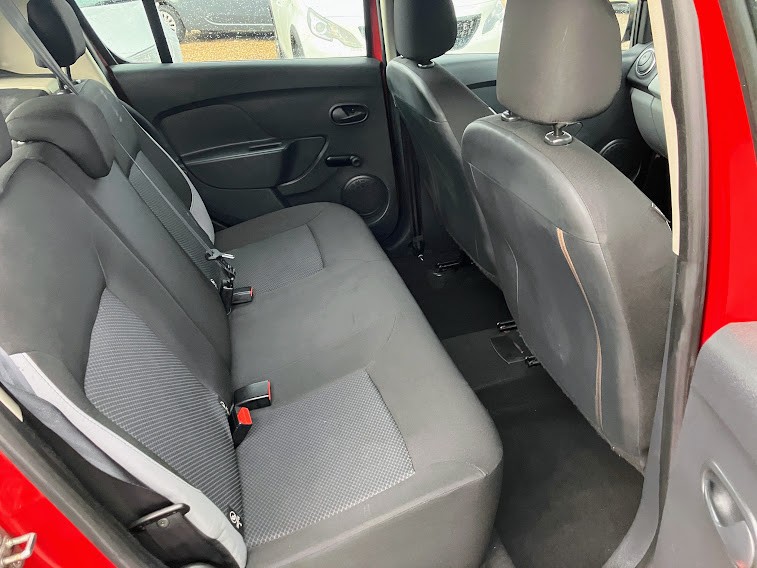 Used Dacia Sandero 2014 for sale - 76376921: Photo 10