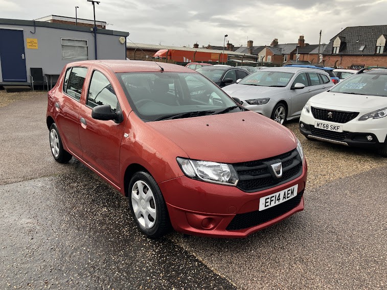 Used Dacia Sandero 2014 for sale - 76376921: Photo 6