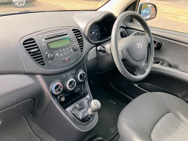 Used Hyundai i10 2013 for sale - 76444453: Photo 17