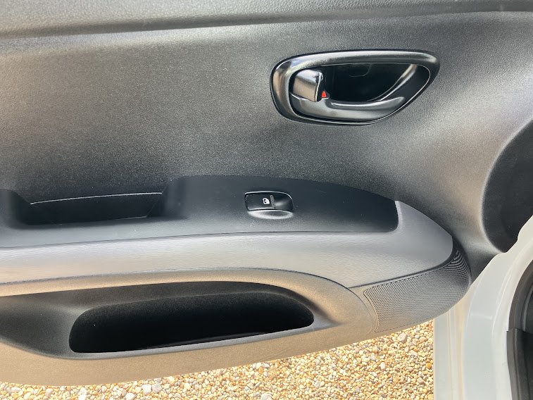 Used Hyundai i10 2013 for sale - 76444453: Photo 18