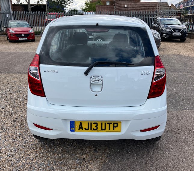 Used Hyundai i10 2013 for sale - 76444453: Photo 5