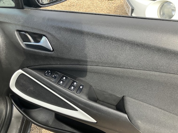 Used Vauxhall Crossland X 2020 for sale - 76257610: Photo 16