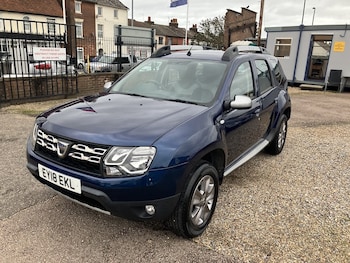 Used Dacia Duster 2018 for sale - 76553988: Photo