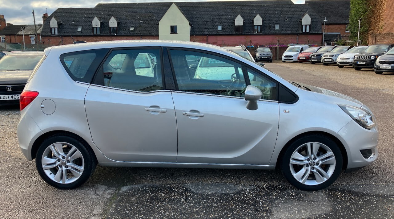 Used Vauxhall Meriva 2017 for sale - 76376877: Photo 2
