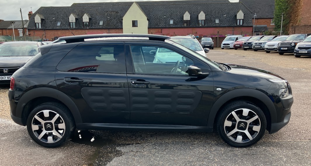 Used Citroen C4 Cactus 2017 for sale - 76376914: Photo 2
