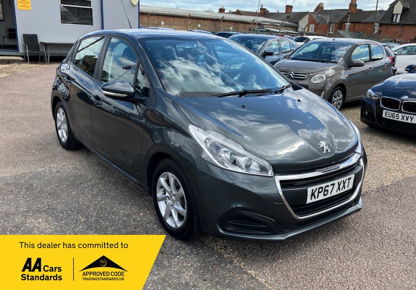 Used Peugeot 208 2017 for sale - 76312429: Photo 1