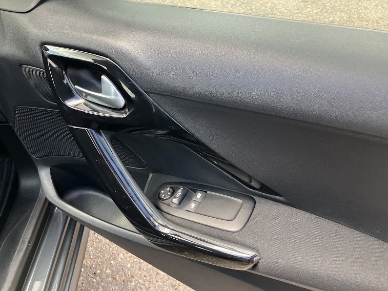 Used Peugeot 208 2017 for sale - 76312429: Photo 14