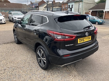 Used Nissan Qashqai 2017 for sale - 75626938: Photo