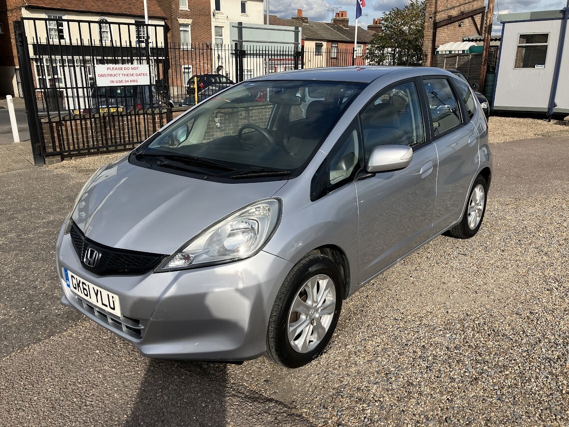 Used Honda Jazz 2011 for sale - 76120253: Photo 5