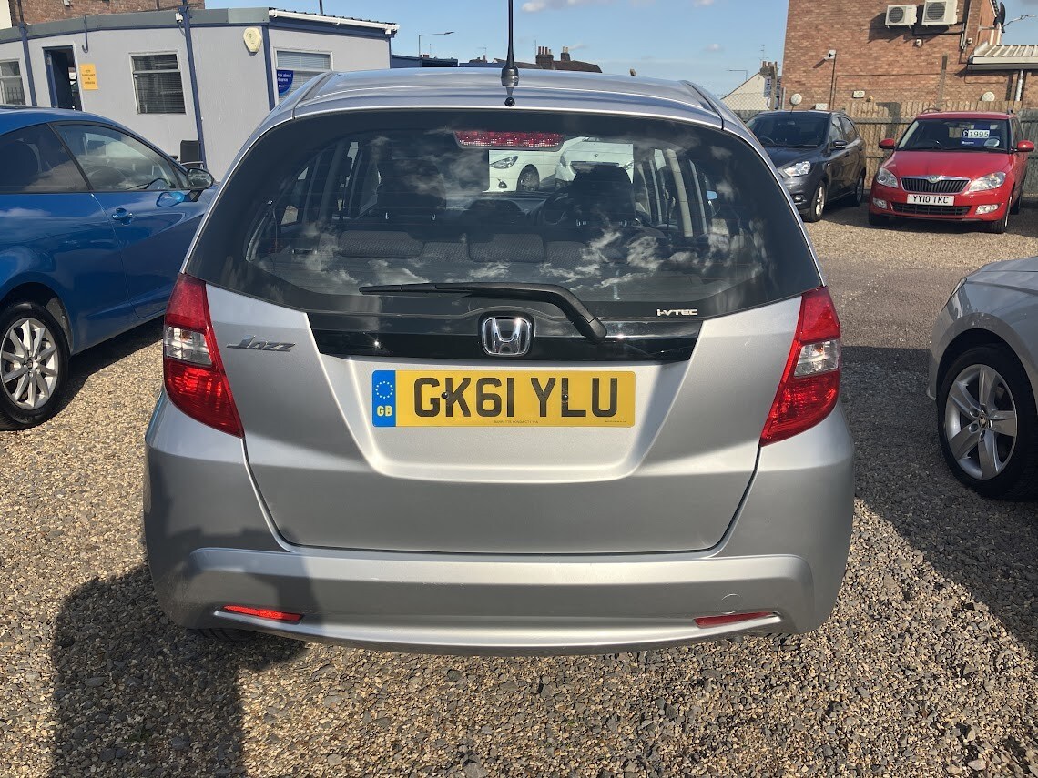 Used Honda Jazz 2011 for sale - 76120253: Photo 8