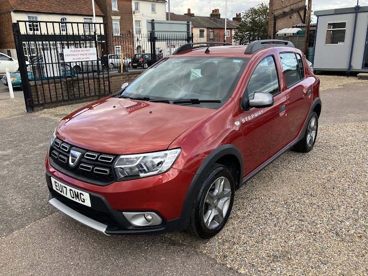 Used Dacia Sandero Stepway 2017 for sale - 75981968: Photo 5