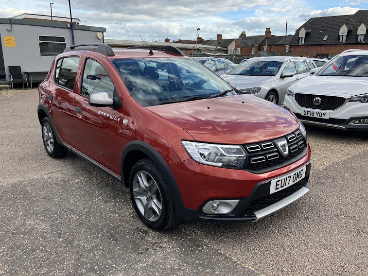 Used Dacia Sandero Stepway 2017 for sale - 75981968: Photo 6