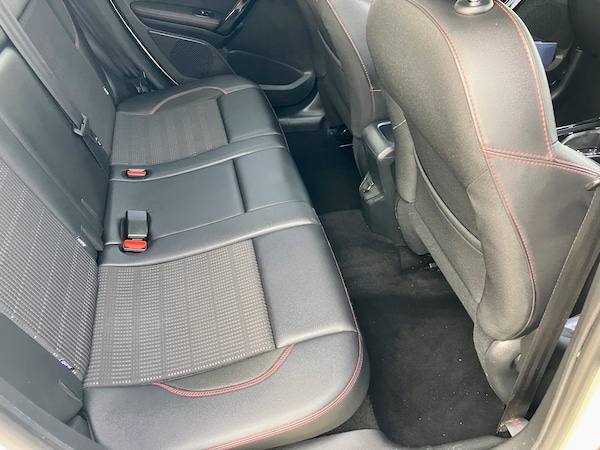 Used Peugeot 2008 2018 for sale - 76198193: Photo 10