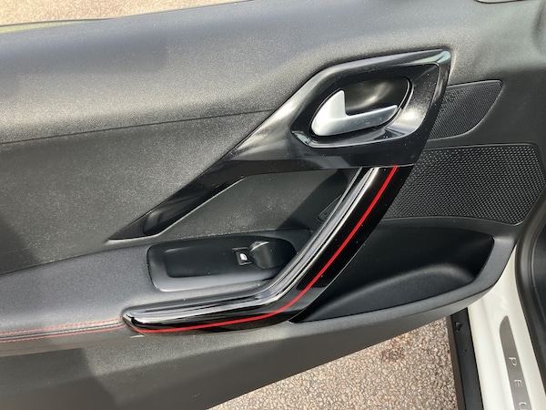 Used Peugeot 2008 2018 for sale - 76198193: Photo 30