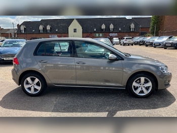 Used Volkswagen Golf 2016 for sale - 75497231: Photo