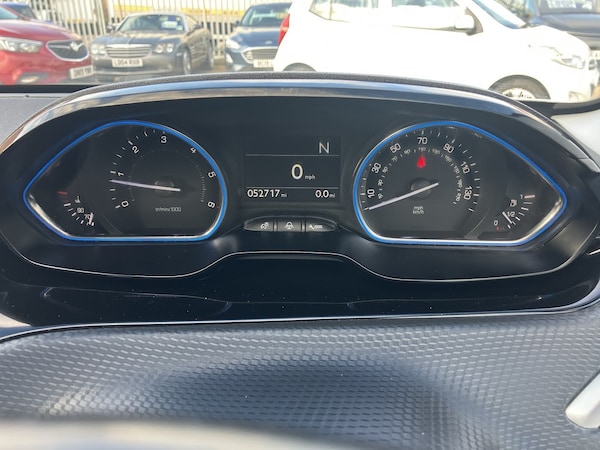 Used Peugeot 2008 2014 for sale - 76257623: Photo 17