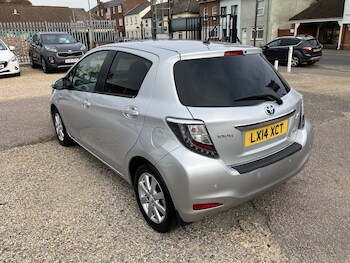 Used Toyota Yaris 2014 for sale - 75277829: Photo