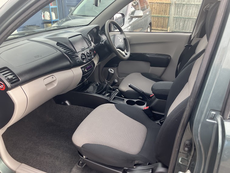 Used Mitsubishi L200 2010 for sale - 76397010: Photo 9