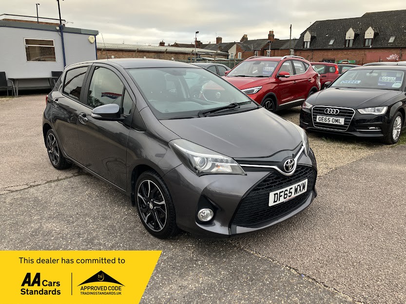 Used Toyota Yaris 2015 for sale - 76649837: Photo 1