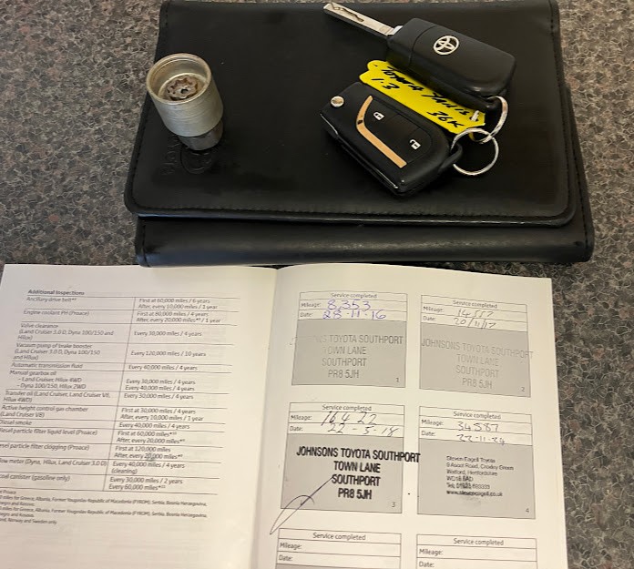 Used Toyota Yaris 2015 for sale - 76649837: Photo 11