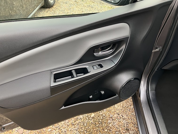 Used Toyota Yaris 2015 for sale - 76649837: Photo 14