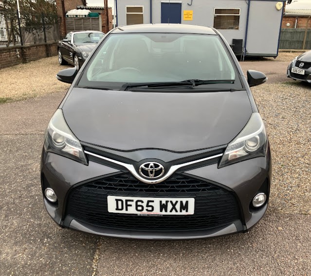 Used Toyota Yaris 2015 for sale - 76649837: Photo 4