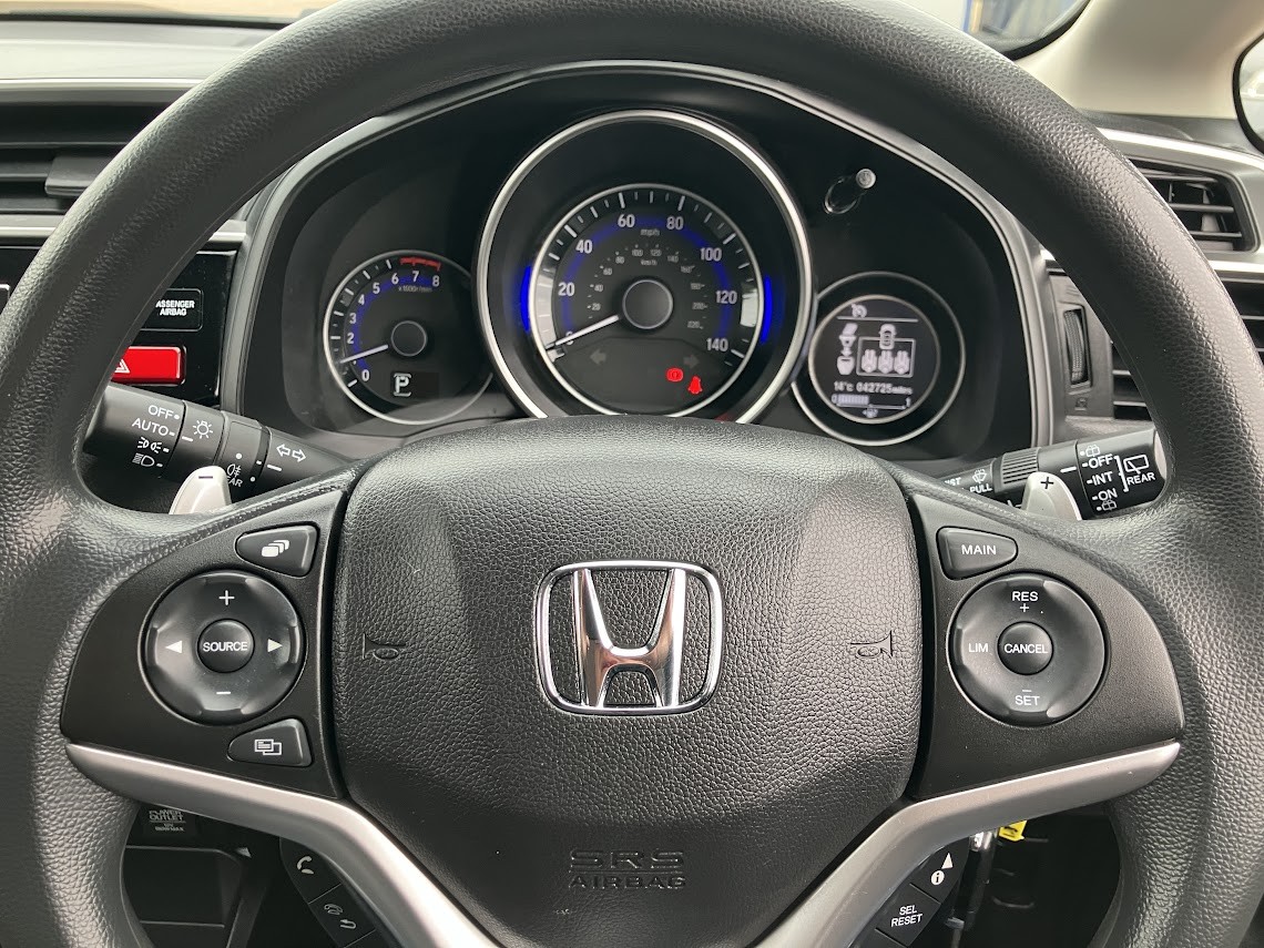Used Honda Jazz 2017 for sale - 76376942: Photo 17