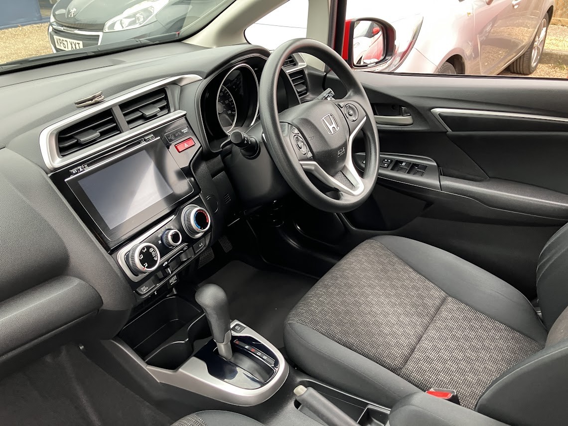 Used Honda Jazz 2017 for sale - 76376942: Photo 20