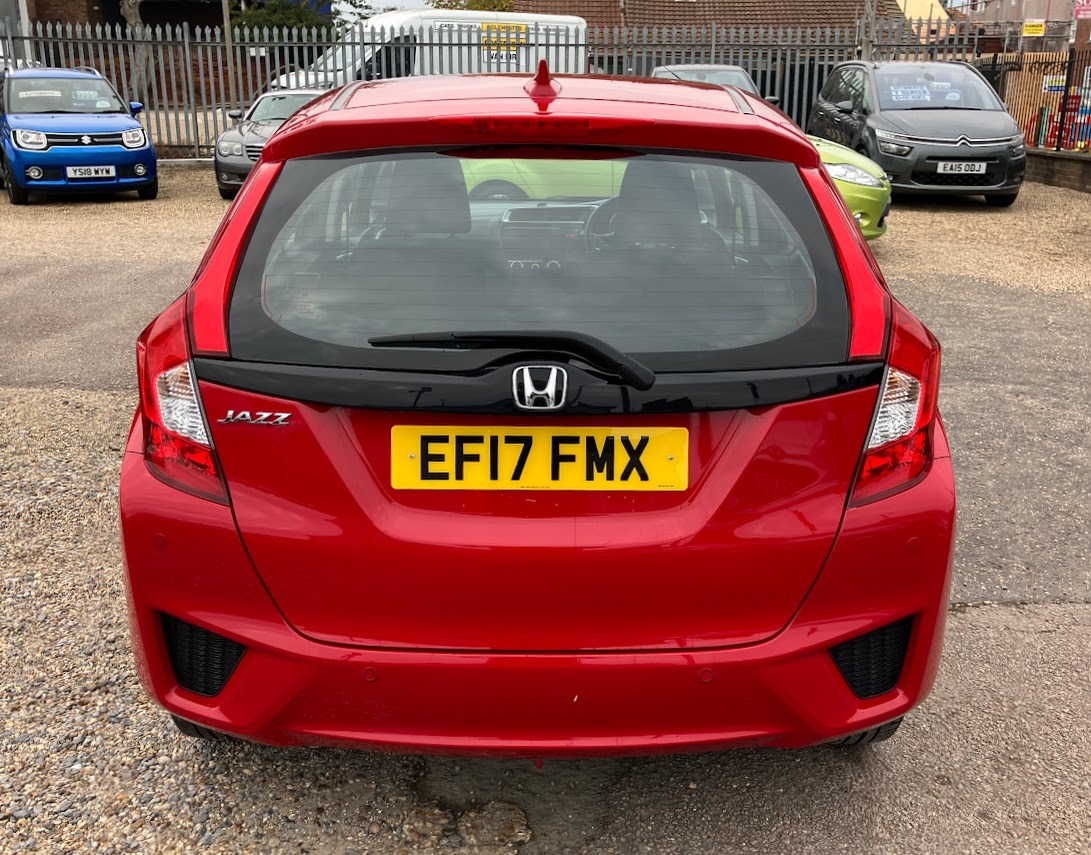 Used Honda Jazz 2017 for sale - 76376942: Photo 7
