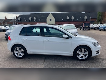 Used Volkswagen Golf 2015 for sale - 75767151: Photo