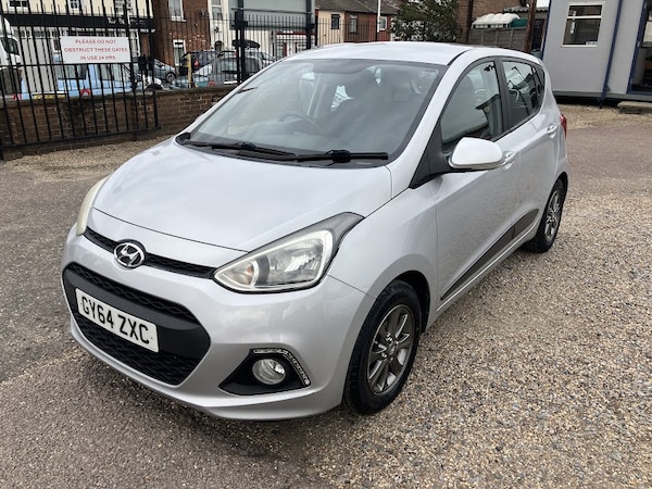Used Hyundai i10 2014 for sale - 76149289: Photo 5