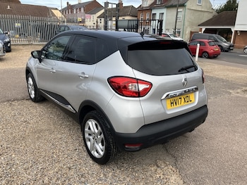 Used Renault Captur 2017 for sale - 76198146: Photo 3