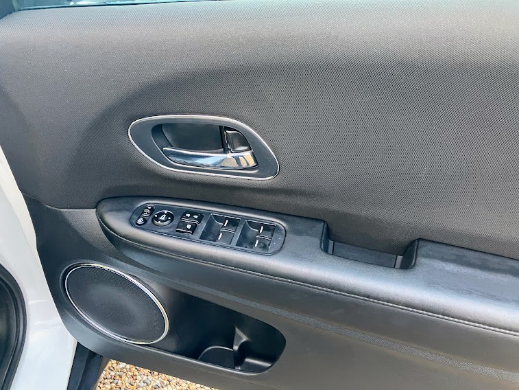 Used Honda HR-V 2018 for sale - 76699319: Photo 16