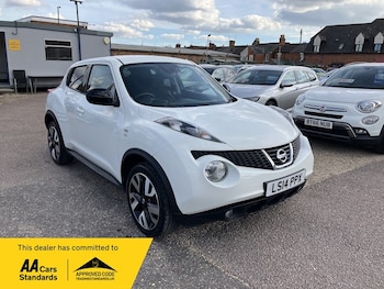 Used Nissan Juke 2014 for sale - 76107199: Photo