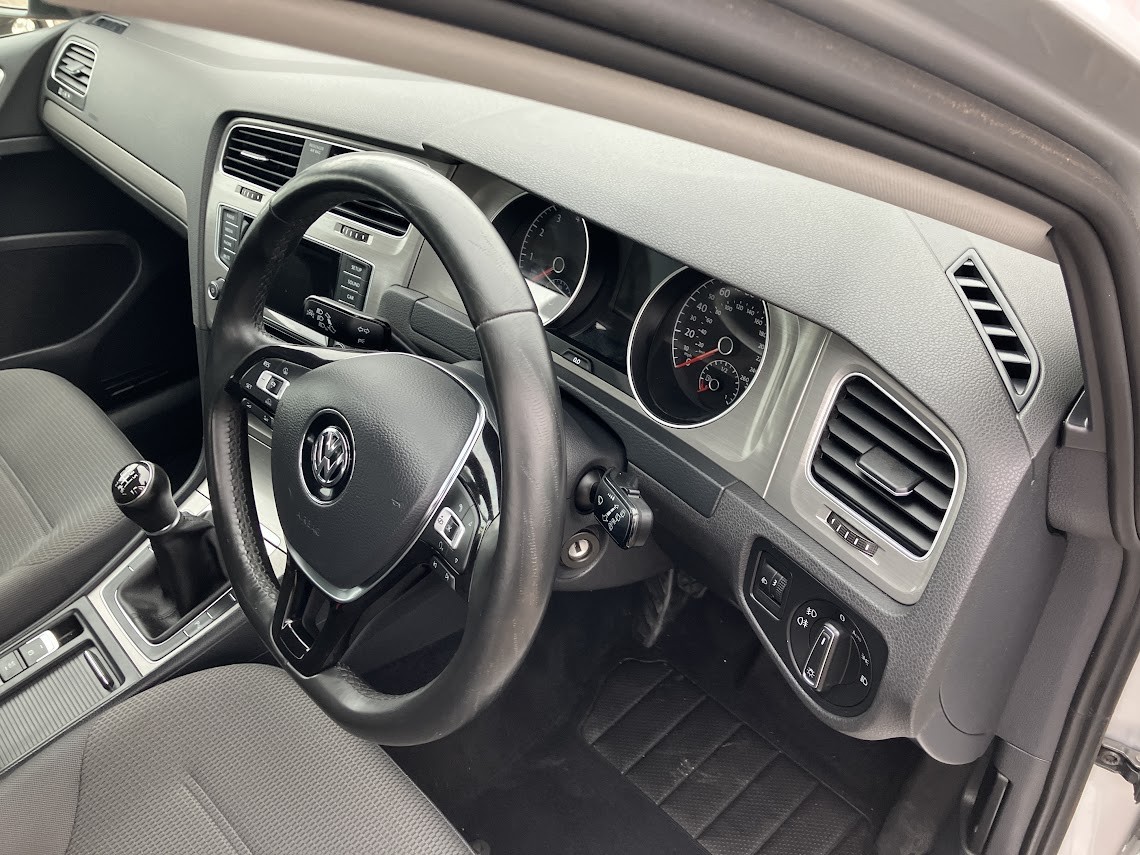 Used Volkswagen Golf 2015 for sale - 76225307: Photo 25