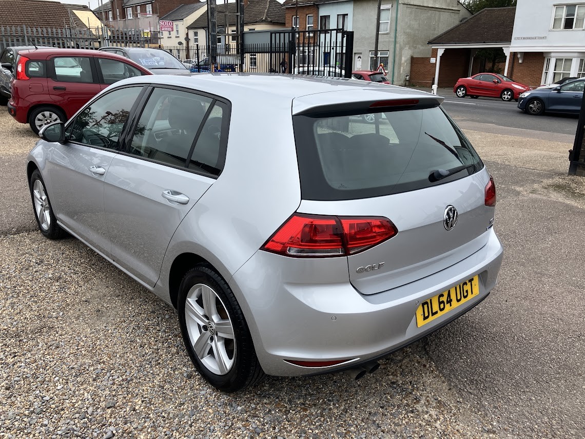 Used Volkswagen Golf 2015 for sale - 76225307: Photo 3