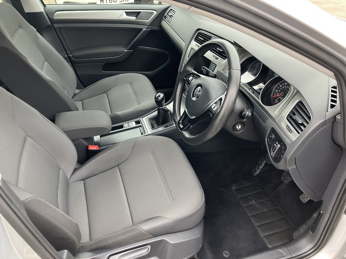 Used Volkswagen Golf 2015 for sale - 76225307: Photo 9