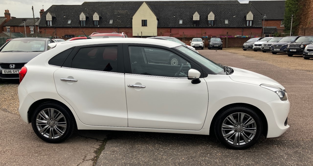 Used Suzuki Baleno 2017 for sale - 76497477: Photo 2